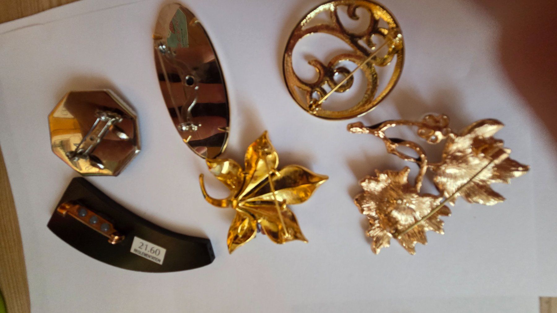 Altri gioielli: Broschen Konvolut Lot Modeschmuck Sammlung Set – Usato da Weggis venduto da Leeclipse 2