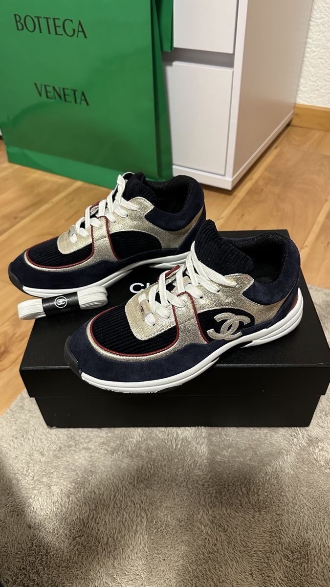 Chanel Damenschuhe: Chanel sneaker – Gebraucht aus Lausanne von LadyGSx 3