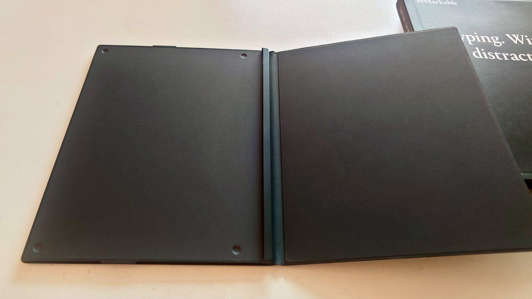 reMarkable Tablet PC: Tastatur Type Folio - passend zu Remarkable 2 – Nuovo (secondo la descrizione) da Zürich venduto da MasterS02 3