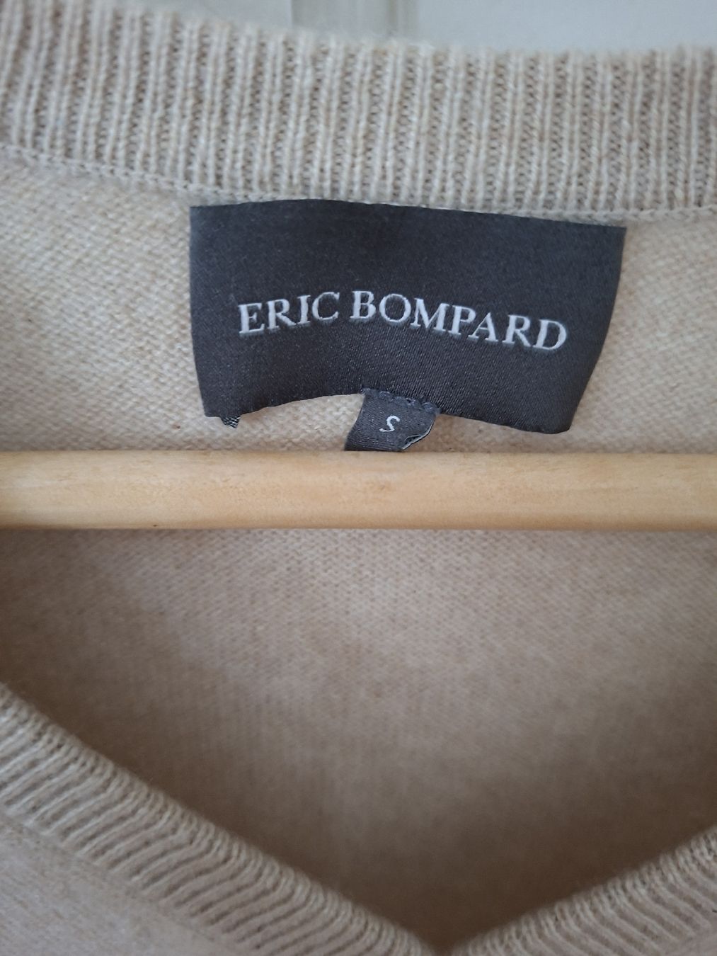 Maglioni & Felpe: Pull ERIC BOMPARD  cachemire taille S  – Usato da Renens VD venduto da ser_j2fn 2