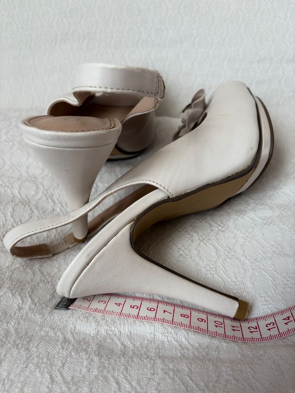 Scarpe da donna: Wunderschöne Lederschuhe Beige Gr. 37 – Usato da escholzmatt venduto da lal_zf7s 3