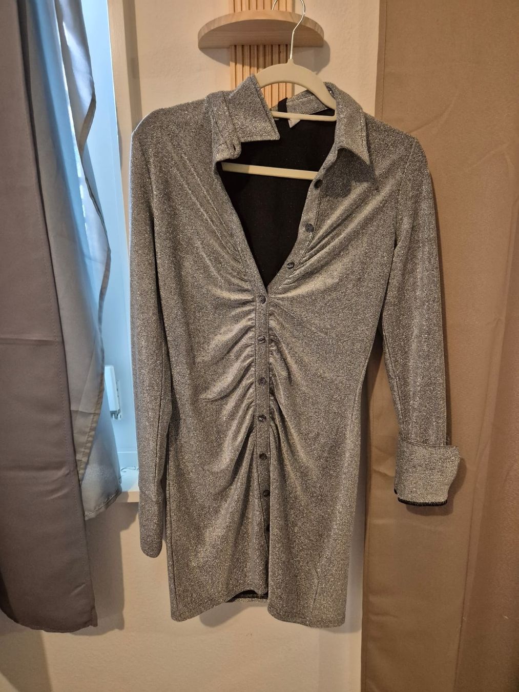 Robes: 8 robes / Tailles S/M – D'occasion à Vétroz par ValCortex 6
