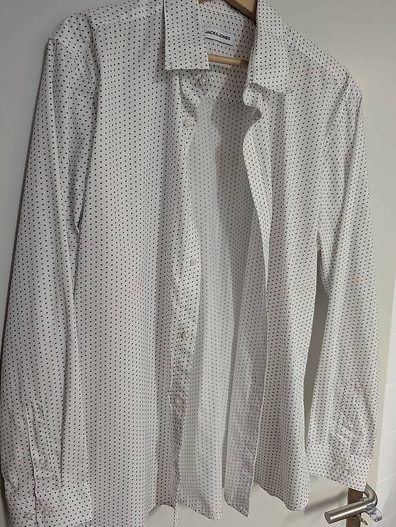 Camicie: Hemd Jack and Jones – Usato da Frauenfeld venduto da digi89