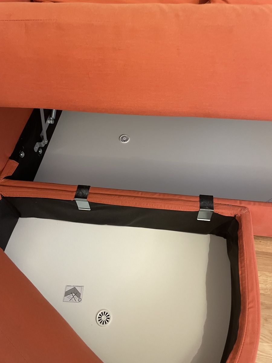 Sofas: Oranges 2er-Bettsofa mit Stauraum – Gebraucht aus Kriens von anj_d6rj 3