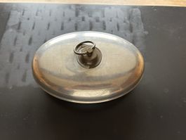 Alte Wärmflasche Metall Oval mit Ring gebrauchter Zustand