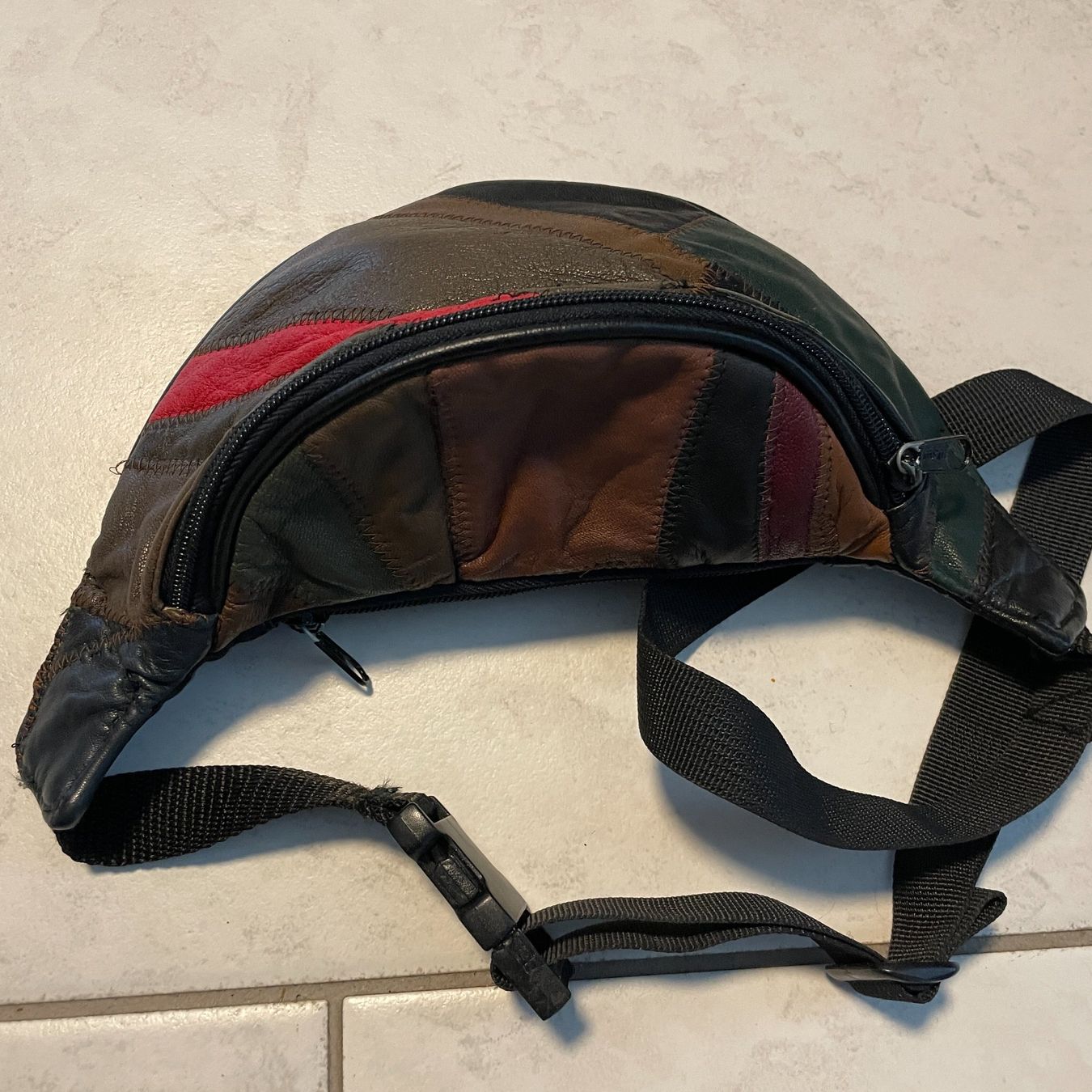 Borse da donna: Bauchtasche aus Leder – Usato da Biberist venduto da Maxime543 1