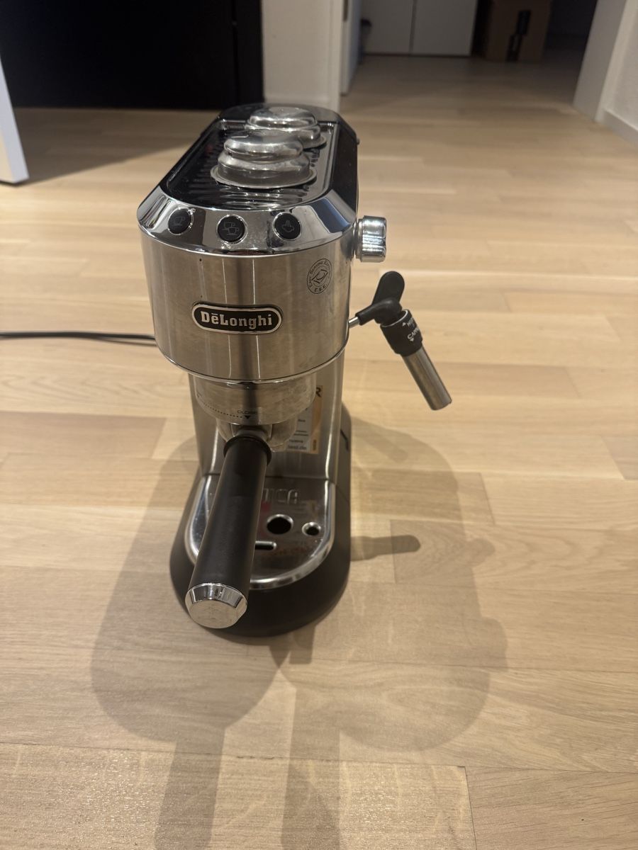 De'Longhi Macchine per caffè & Macchine per espresso: DeLonghi Dedica Style – Usato da Zürich venduto da andrej1 1