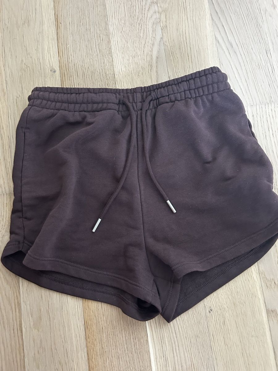 H&M Pantaloni: Shorts hm XS – Usato da Zürich venduto da cos_b629 2