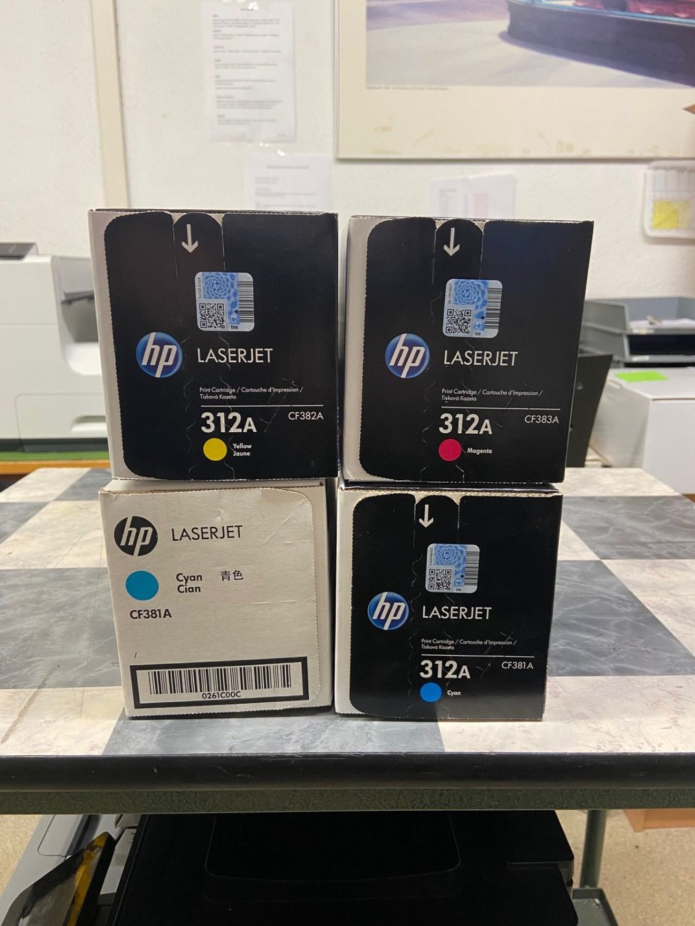 Hewlett Packard Drucker: HP Color Laserjet MFP M476DW – Defekt aus Oberengstringen von  4
