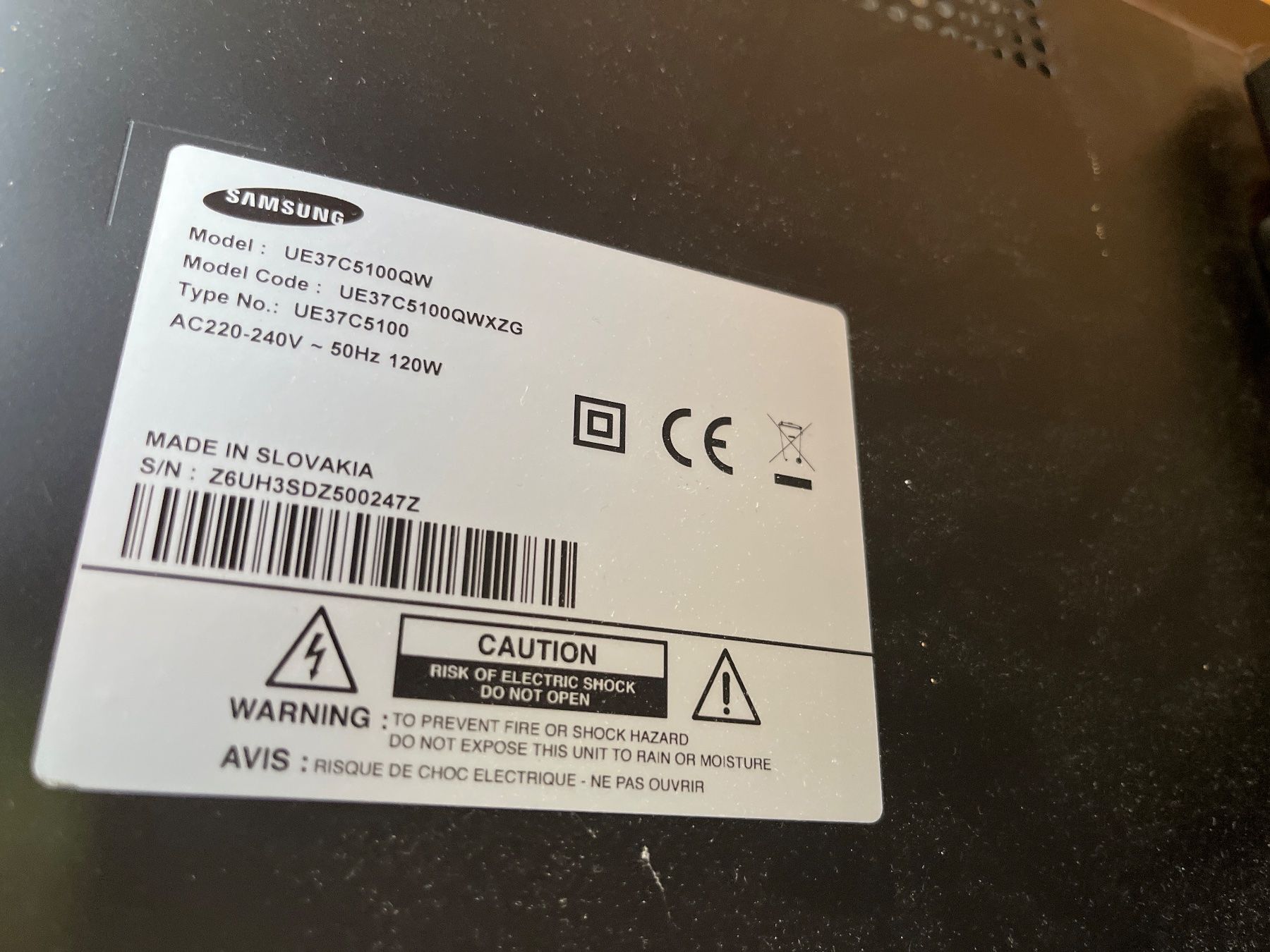 Samsung Televisori: Samsung Fernseher mit Deckenhalterung – Usato da Gommiswald venduto da diegoe_ 4
