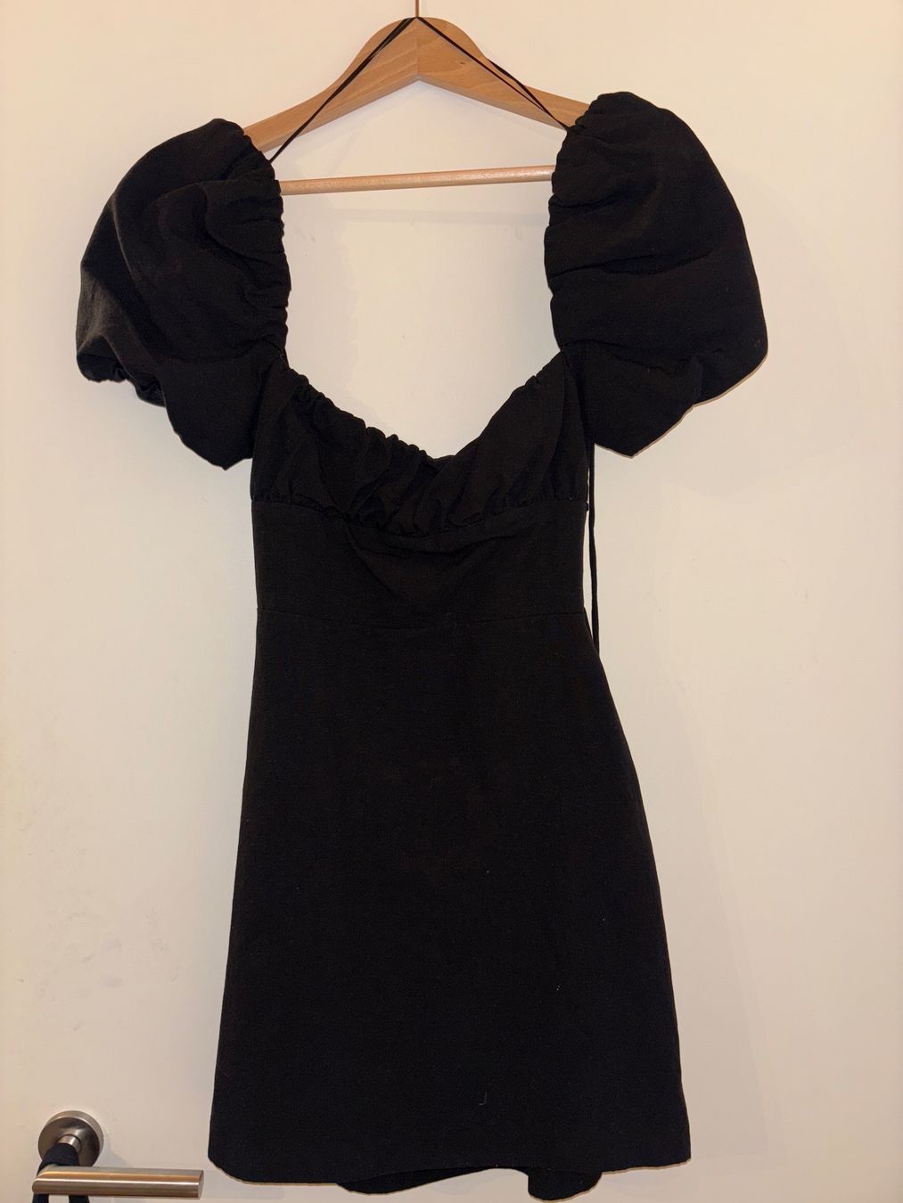 Zara Vestiti: Cocktail dress mit pufferärmel – Nuovo (secondo la descrizione) da Wila venduto da momo_1234