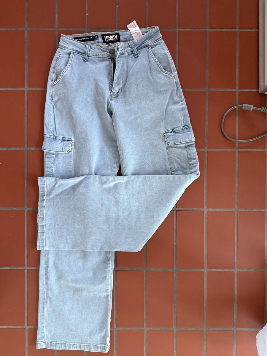 Jeans: Urban Classics Damen Jeans, Gr. 26, hellblau – Usato da Zürich venduto da JOD213 1