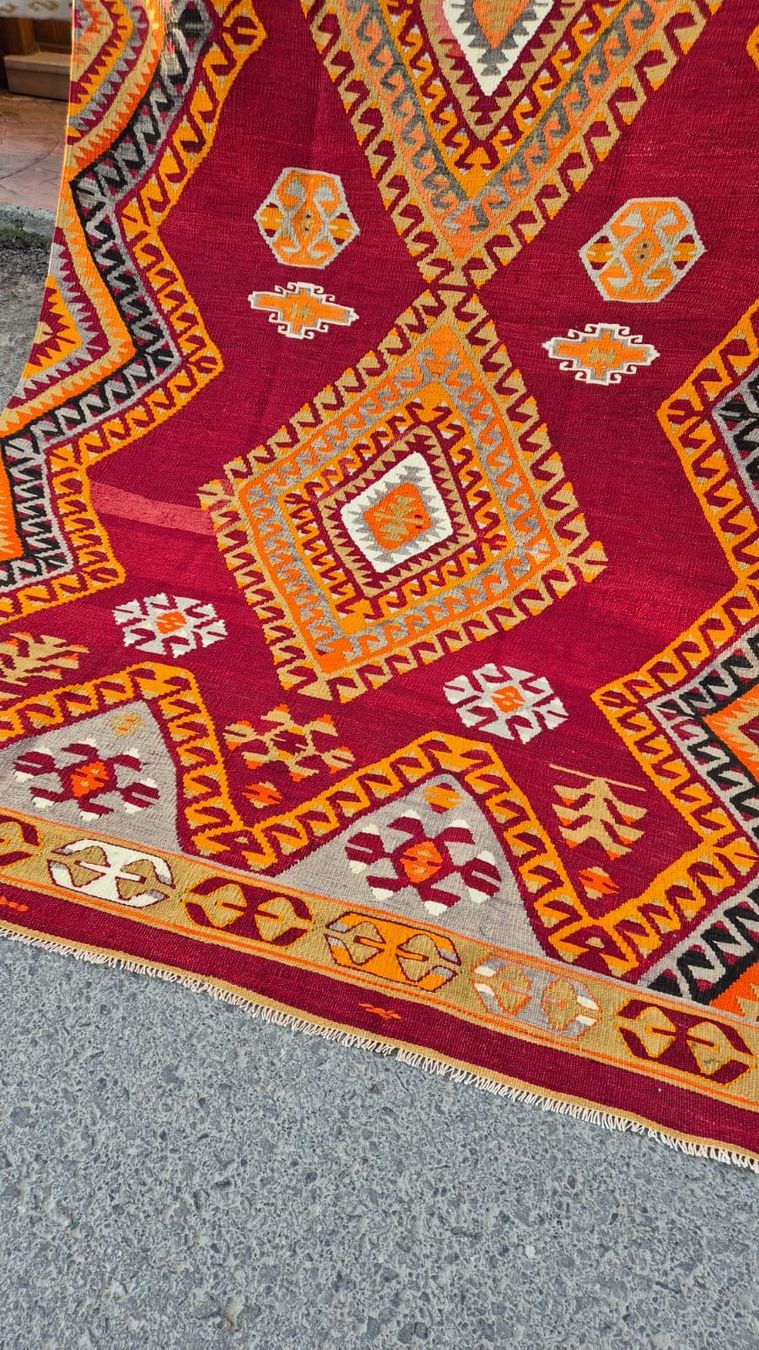 Kilim Tappeti: Vintage Orientteppich, roter Teppich, – Usato da Winterthur venduto da yaklin 1