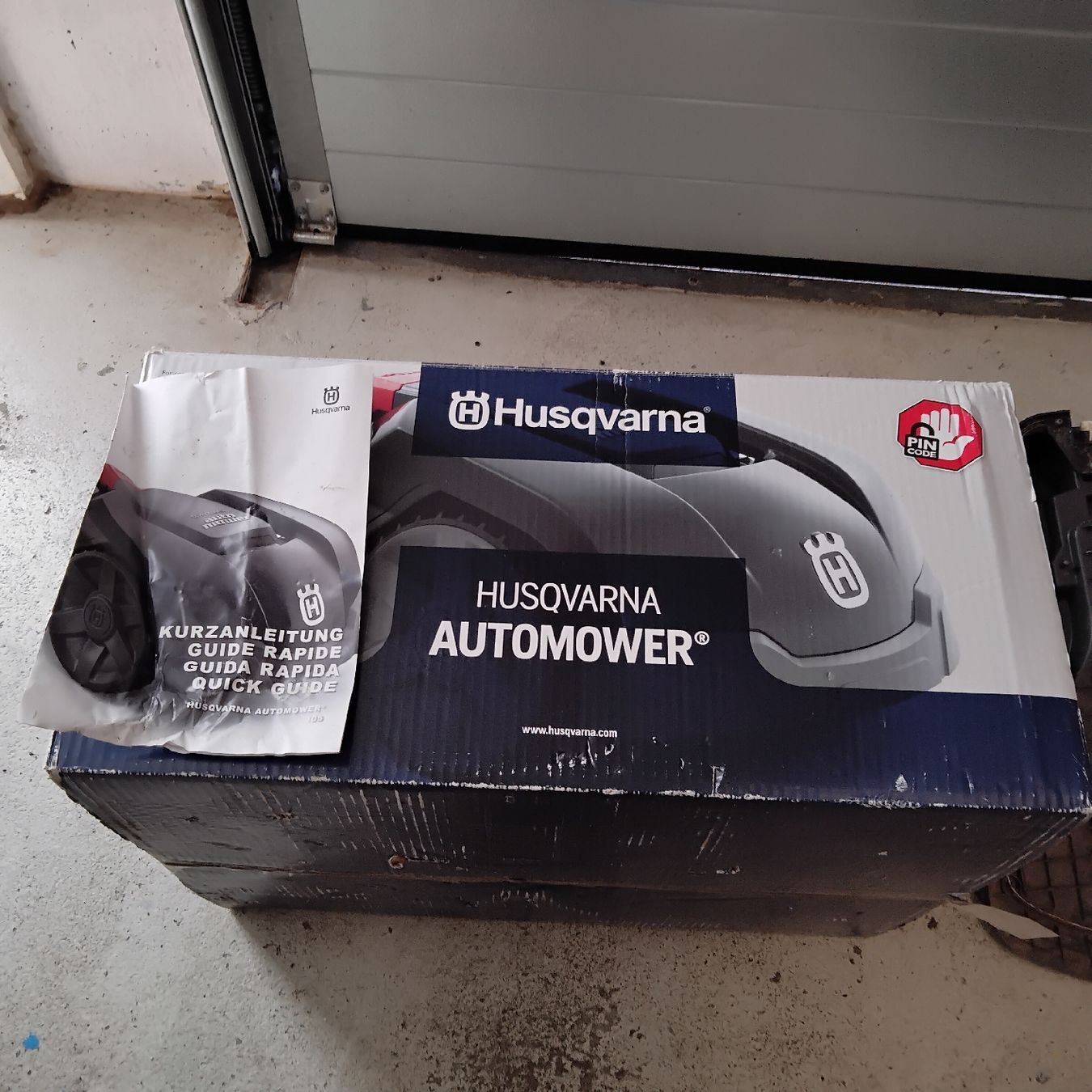 Husqvarna Tagliaerba: Husqvarna Automower 105 - mit Ladestation – Difettoso da Jonen venduto da Brokk 6