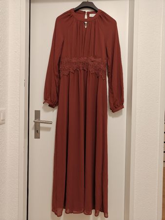 Maxi Kleid (Marke Vila), Gr. 38