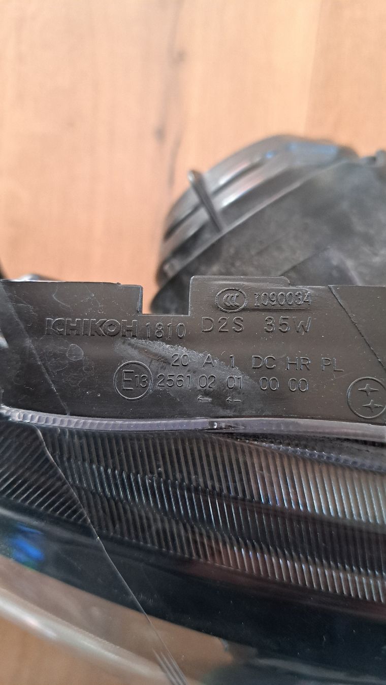 Fari: Scheinwerfer R Xenon - Subaru WRX – Usato da St. Antoni venduto da Andy85 4