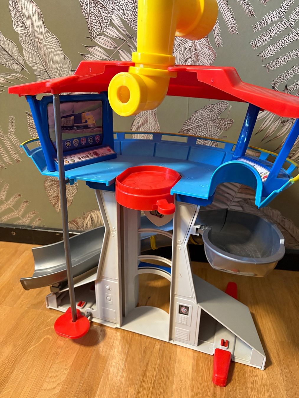 Statuette: Paw Patrol Aussichtsturm mit Rutsche – Usato da Zürich venduto da Schnexi 2