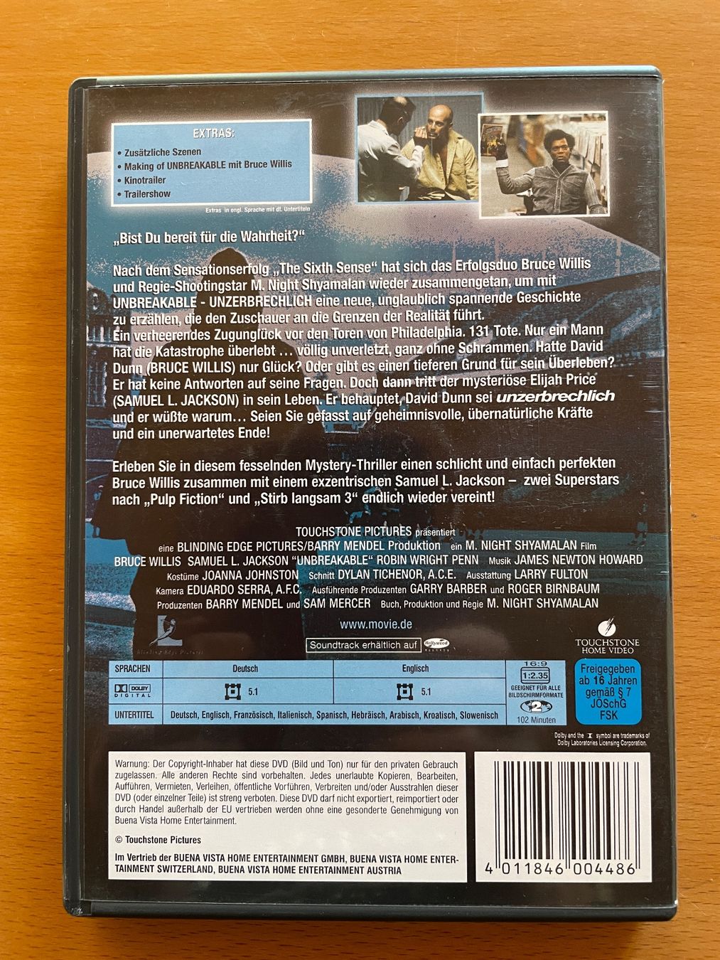 Tutti i DVDs: DVD Unbreakable - Unzerbrechlich mit Bruce Willis – Usato da Rickenbach BL venduto da Morlog 2