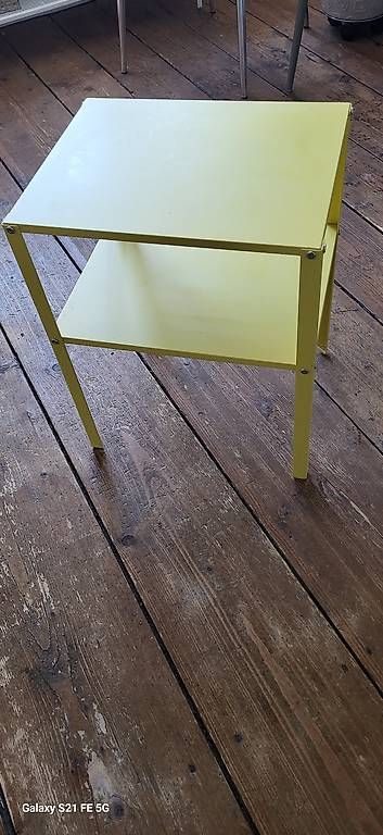 Ikea Comodini: Nachttisch – Usato da Münsingen venduto da fur_9ycn