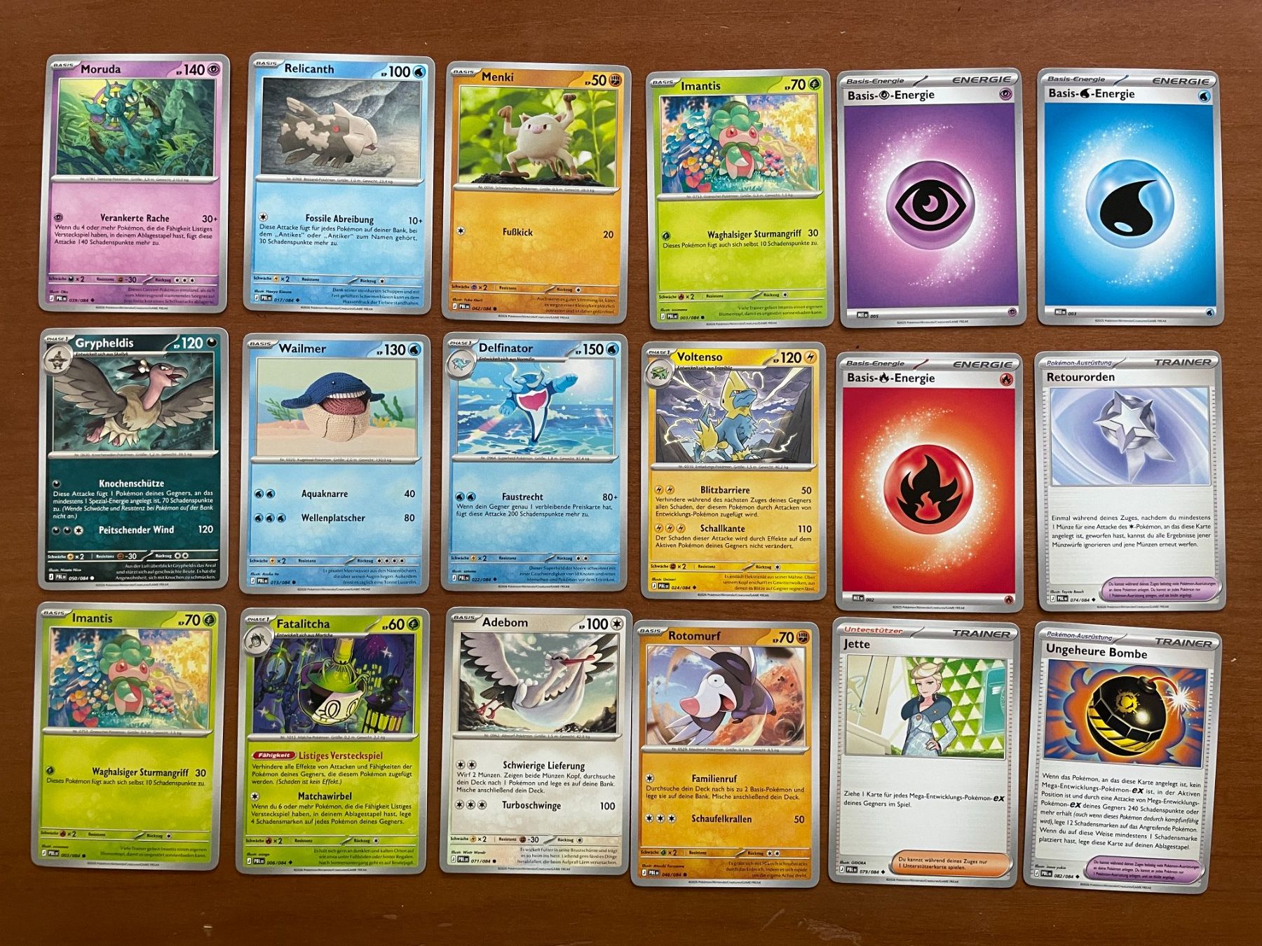 Pokémon Carte collezionabili: Pokemon Karten Set (Versand gratis) – Nuovo (secondo la descrizione) da Chur venduto da Angerson
