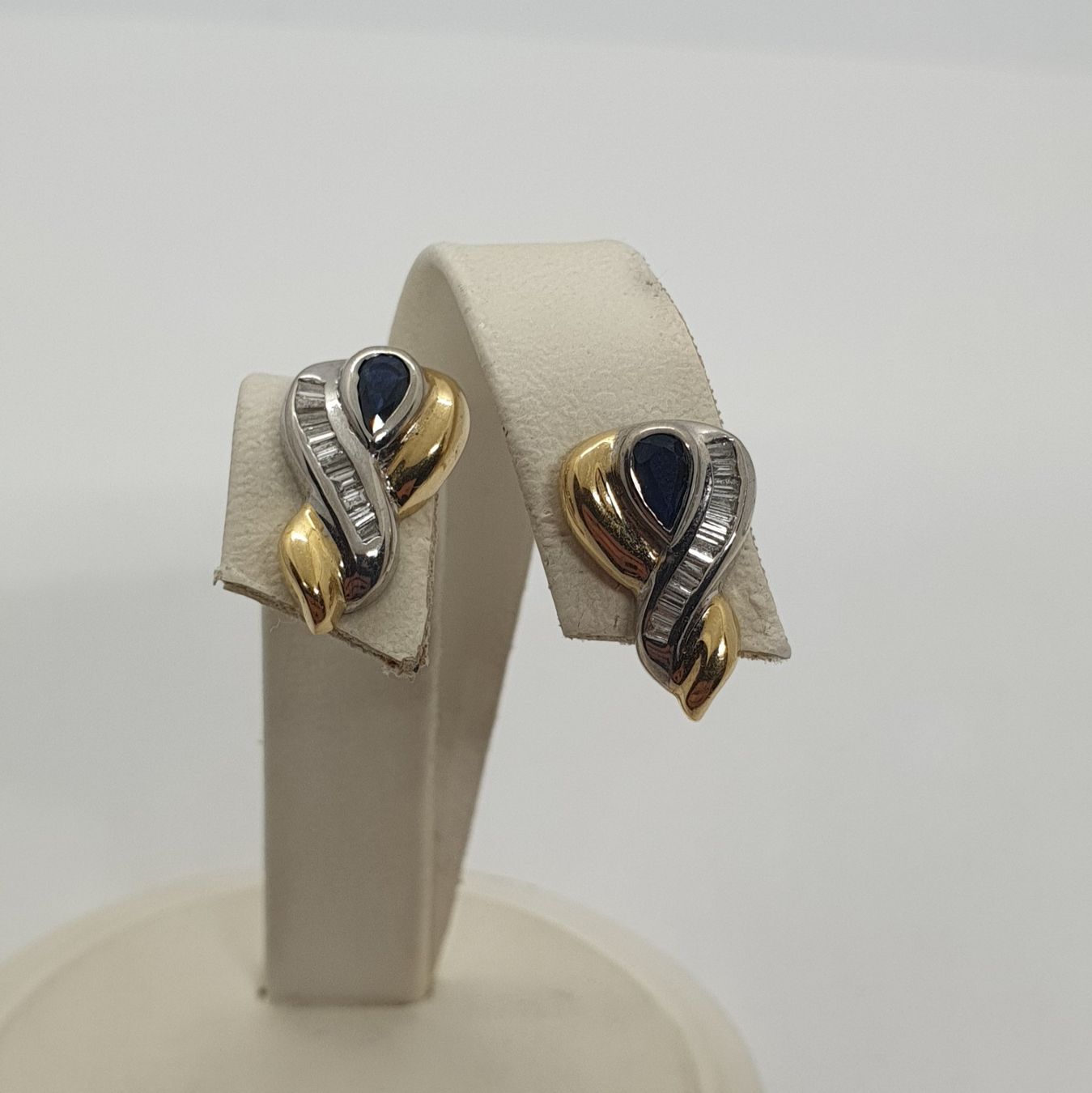 Ohrringe & -stecker: Echt 18K Gold - Diamant, Saphir Ohrstecker – Gebraucht aus Luzern von Luzern-Goldhaus
