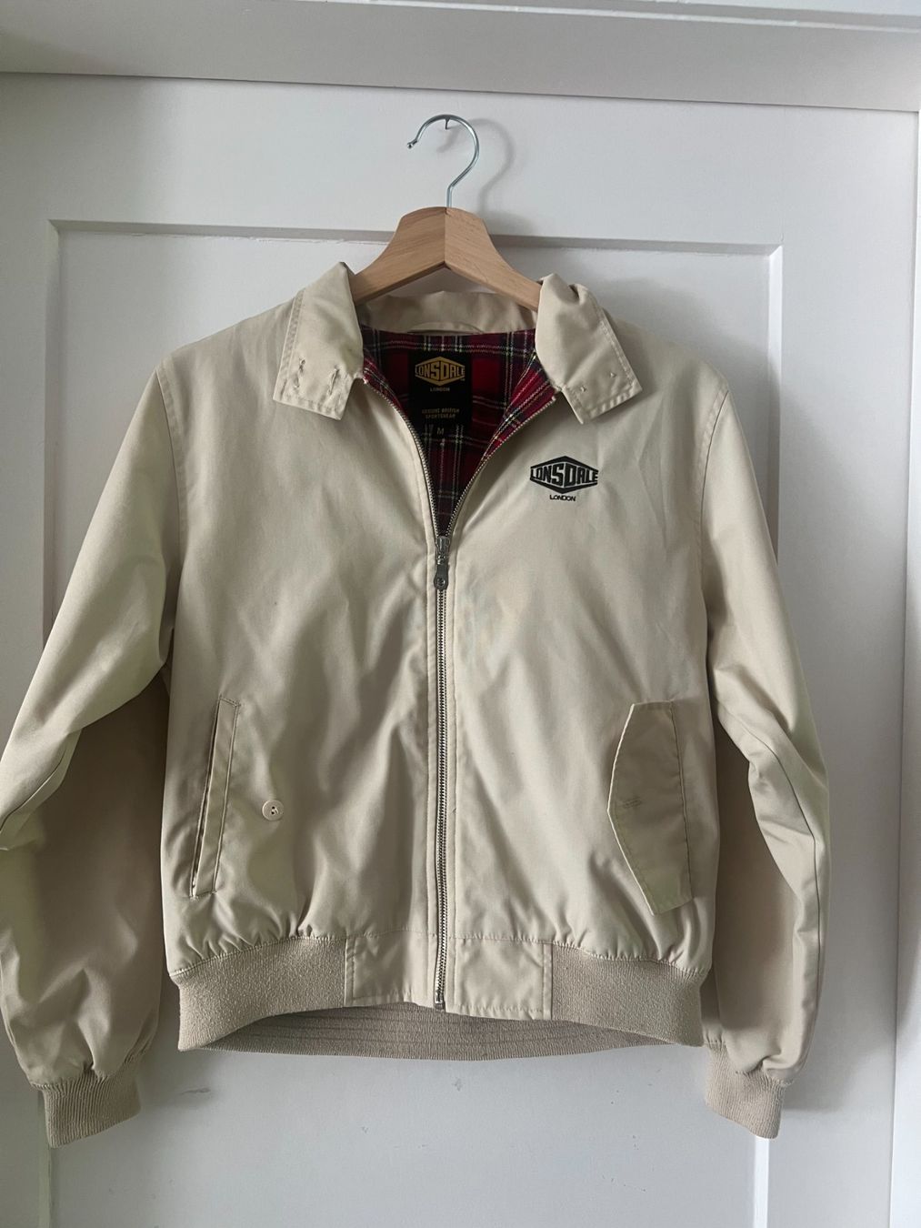 Lonsdale Giacche: Lonsdale Jacke beige Grösse M – Usato da st.gallen venduto da SoCre75