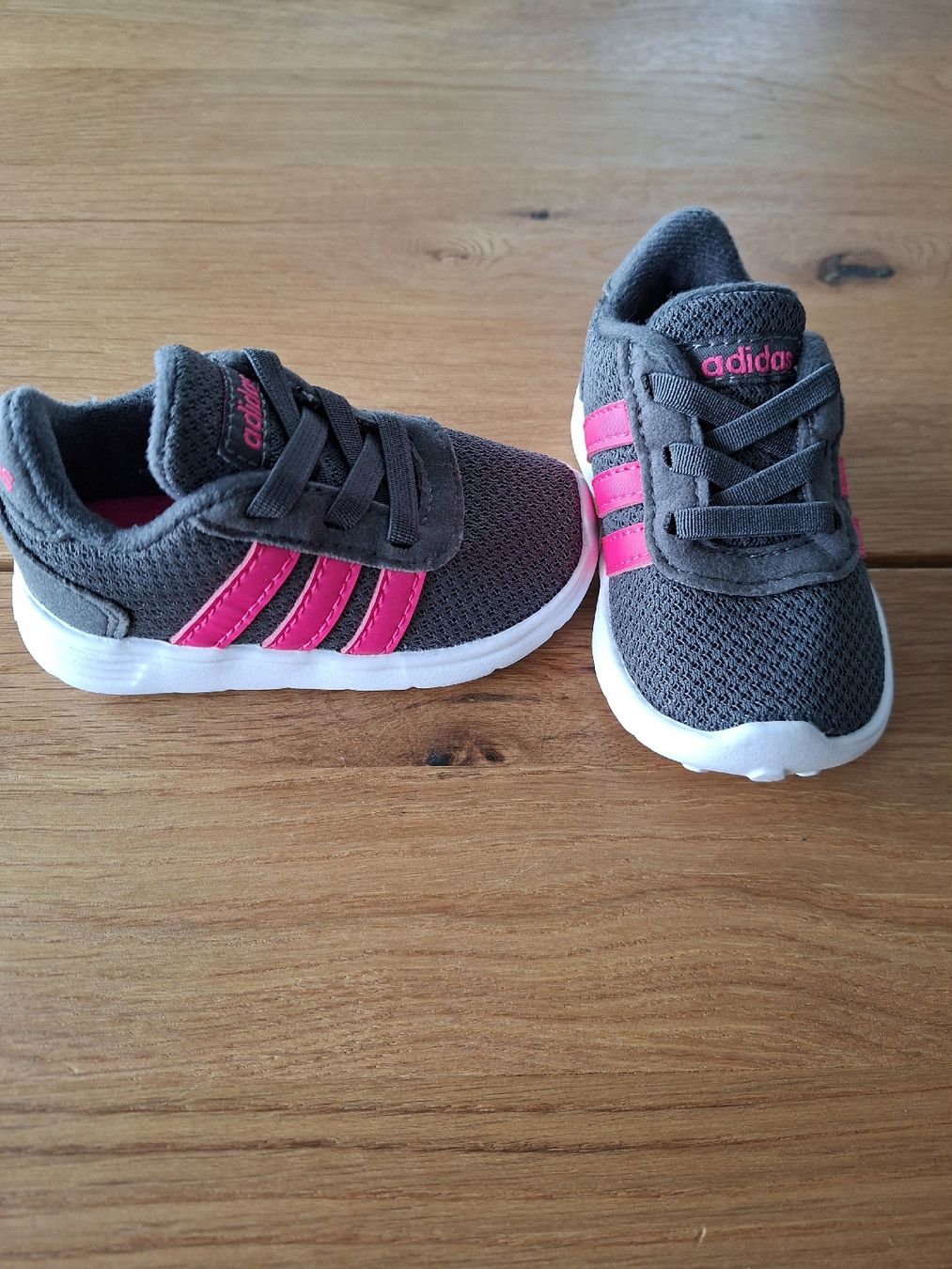 Adidas Scarpe per ragazze: Schuh Adidas Gr.19 – Nuovo e nell'imballaggio originale da Niederried b. Kall venduto da gabber23 1