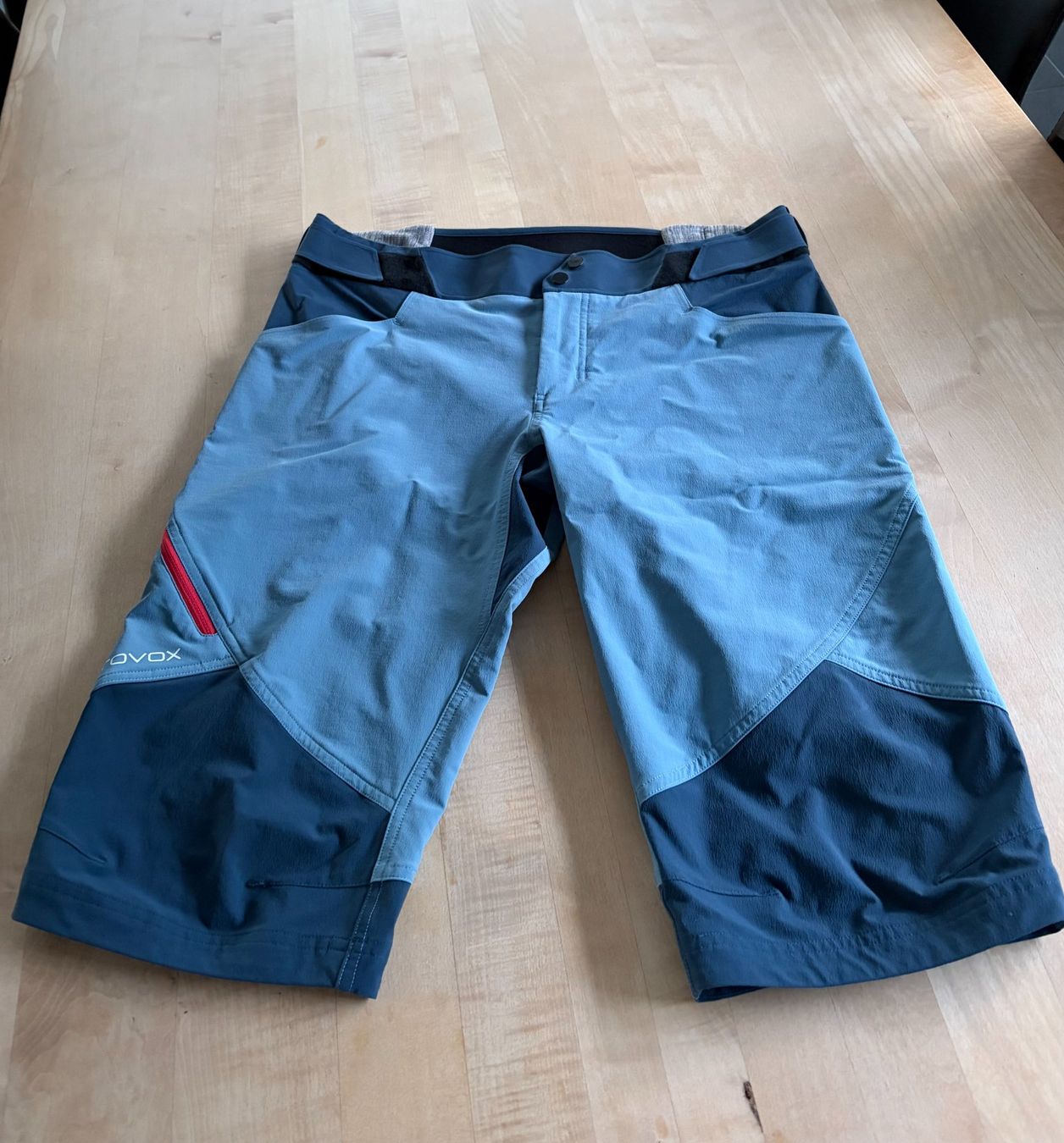 Ortovox Pantaloni: Freizeithose (ORTOVOX)) GR.L – Nuovo (secondo la descrizione) da Azmoos venduto da Verwir64