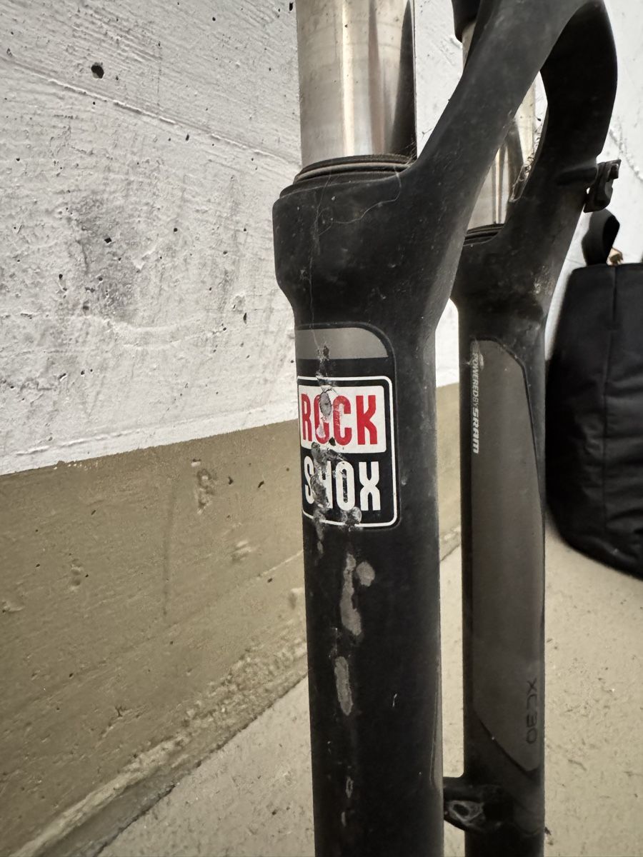 Rockshox Pezzi di ricambio: RockShox XC30 Federgabel – Difettoso da Maienfeld venduto da AGueraslan 3