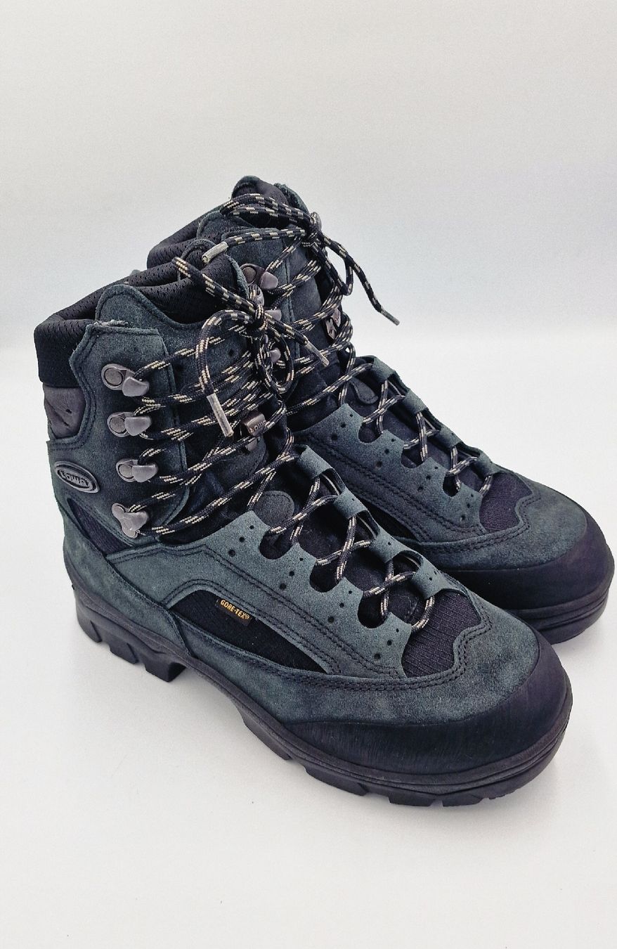 Lowa Damenschuhe: Lowa Wanderschuhe Gore-Tex Grösse 40 – Gebraucht aus Affeltrangen von Szafaoli