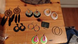 viele verschiedene Ohrringe & Anhänger (Schmuck-Set)