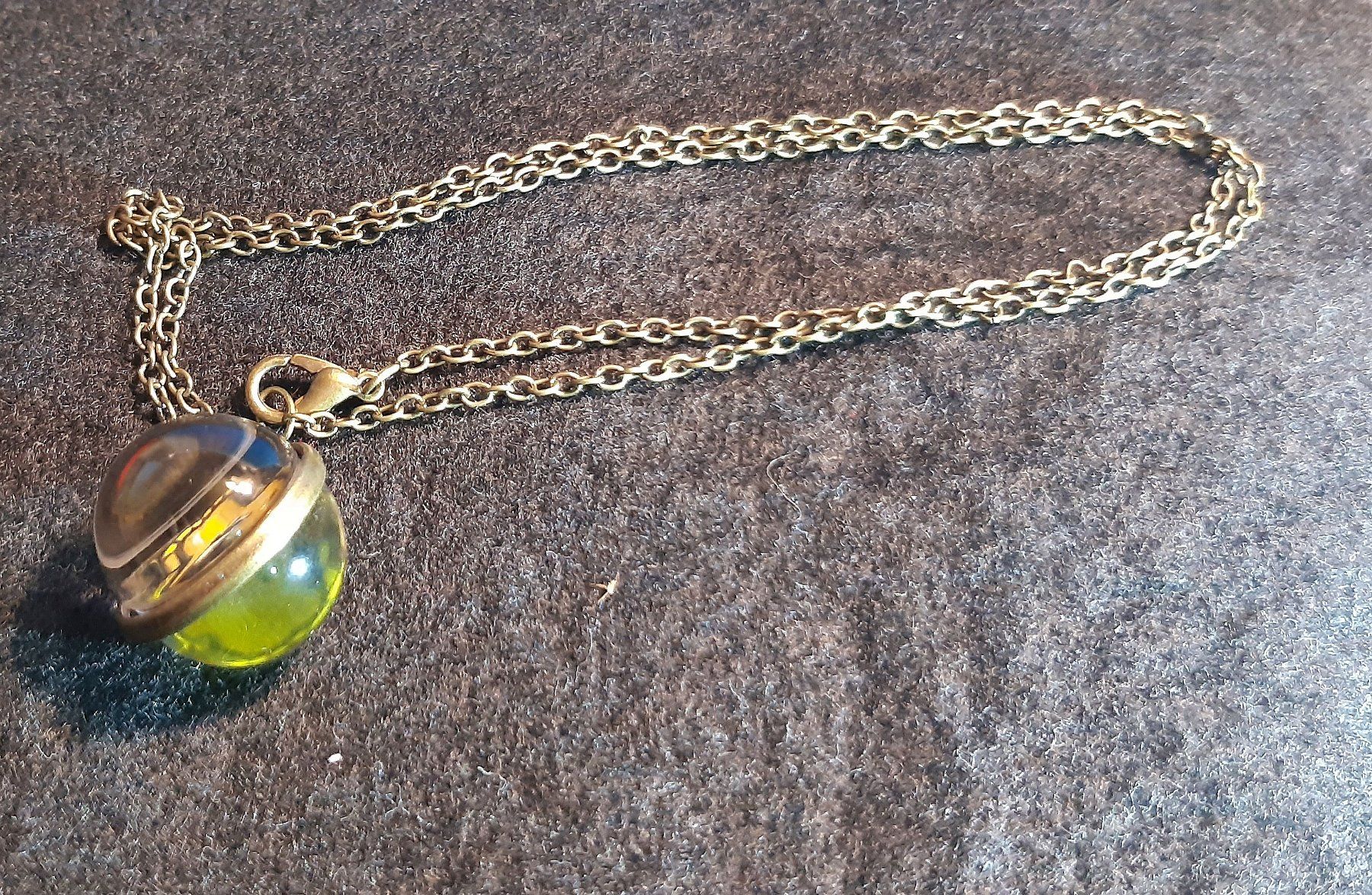 Catenine: Harry Potter Medaillon Halskette mit Amulett – Nuovo e nell'imballaggio originale da St. Margarethen TG venduto da ursk10 3