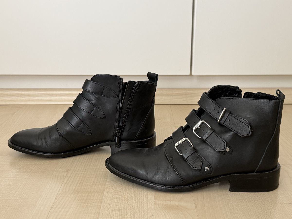 Navyboot Scarpe da donna: Schwarze Navyboot Leder-Stiefeletten – Usato da Neerach venduto da lar_tkp2 2