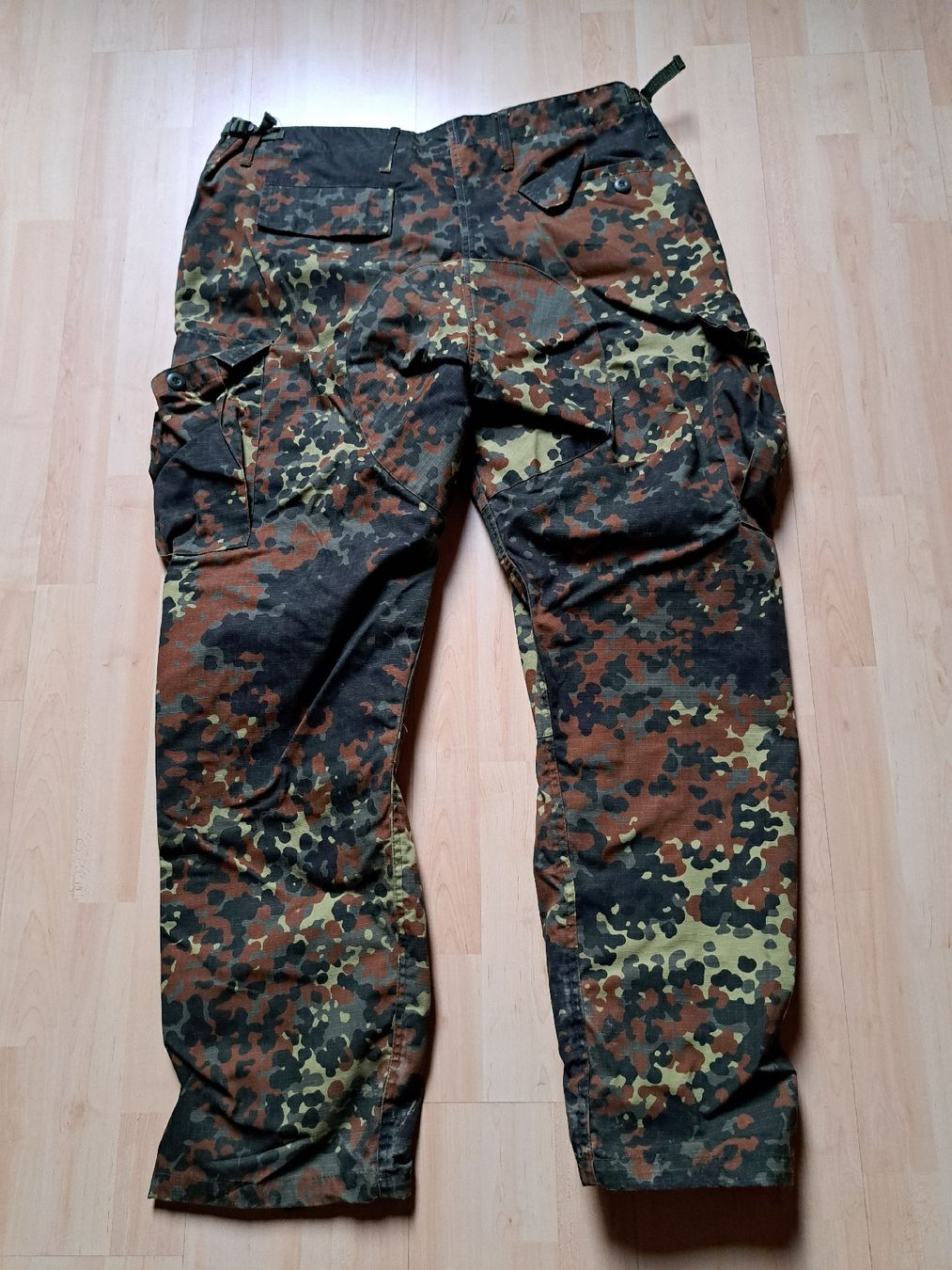 Pantaloni: Kampfhose, BDU, Rip Stop, flecktarn – Nuovo (secondo la descrizione) da Brenzikofen venduto da a.burkhard 1