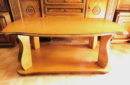 Schöner Holztisch Wohnzimmertisch Salontisch 1980er