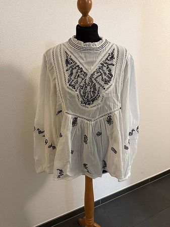 Bluse mit Strickerei von MNG