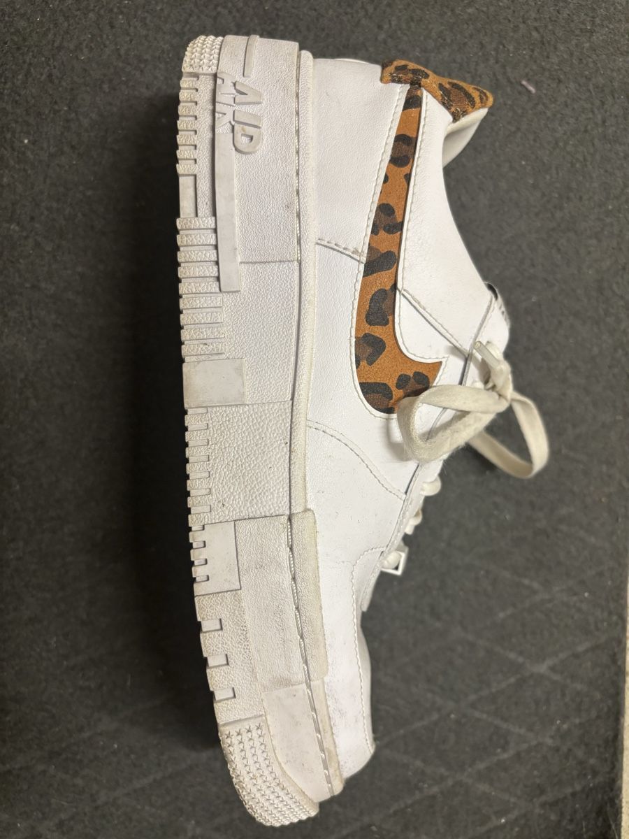 Nike Chaussures femmes: Nike Air force leopard print grösse 40 – D'occasion à Kirchenthurnen par sur_rk2s 1