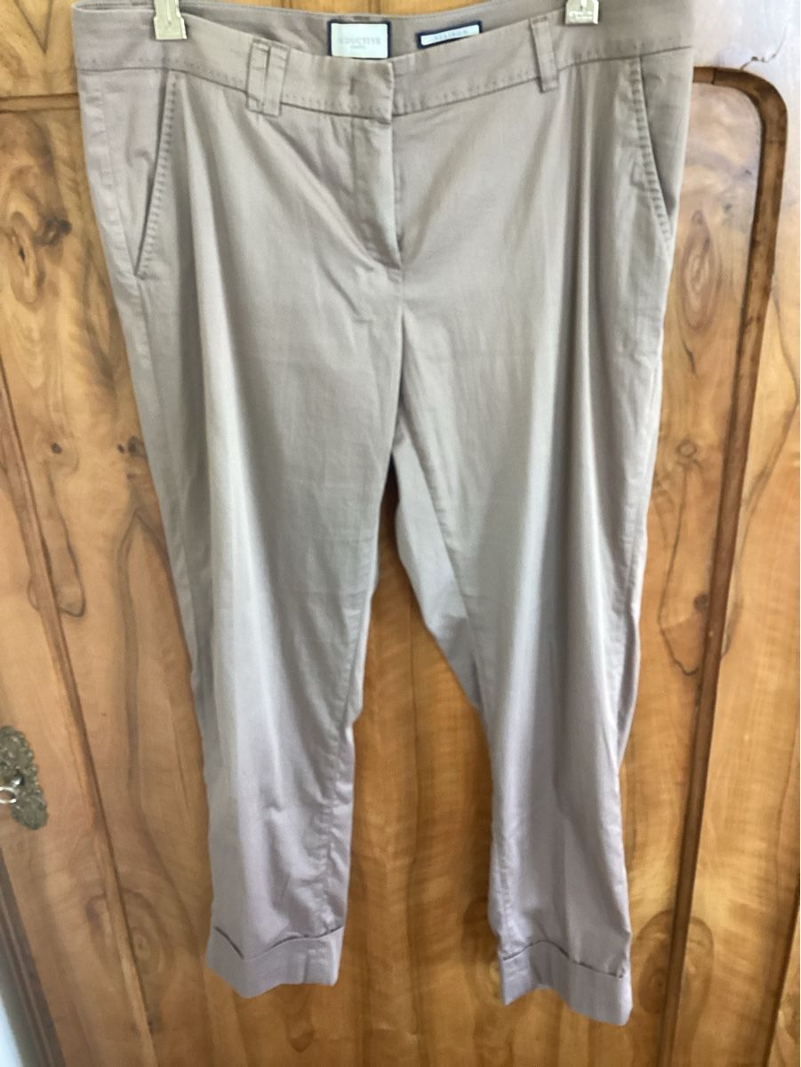 Pantaloni: Seductive, Damenhose, Gr. 40 – Usato da Salenstein venduto da Esprit57
