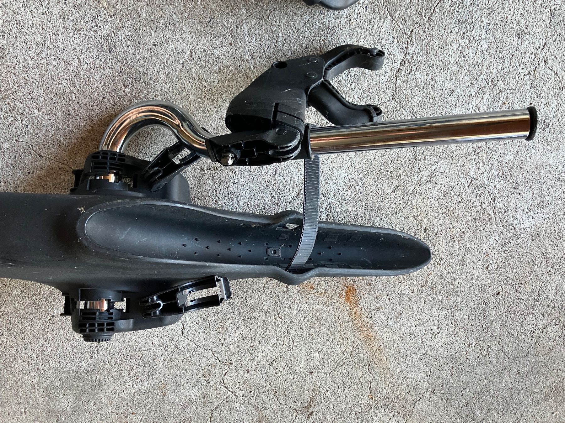 Barres de toit: Fahrrad Dachträger – D'occasion à Hinwil par Palischt 1