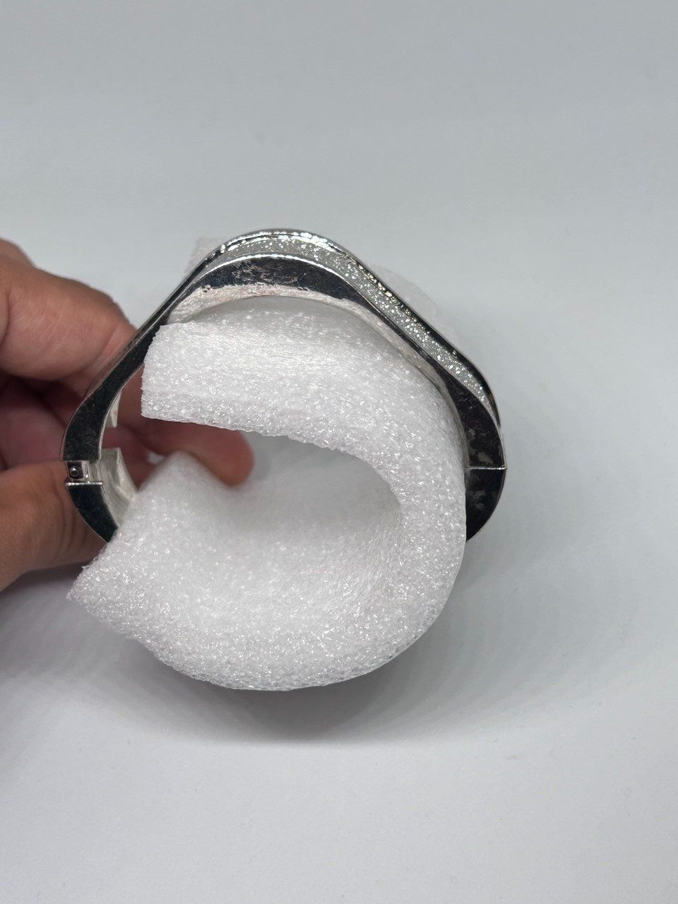 Bracciali & Braccialetti: Bracciale Rigido Argentato a Fascia – Usato da Giubiasco venduto da LorisVale 3