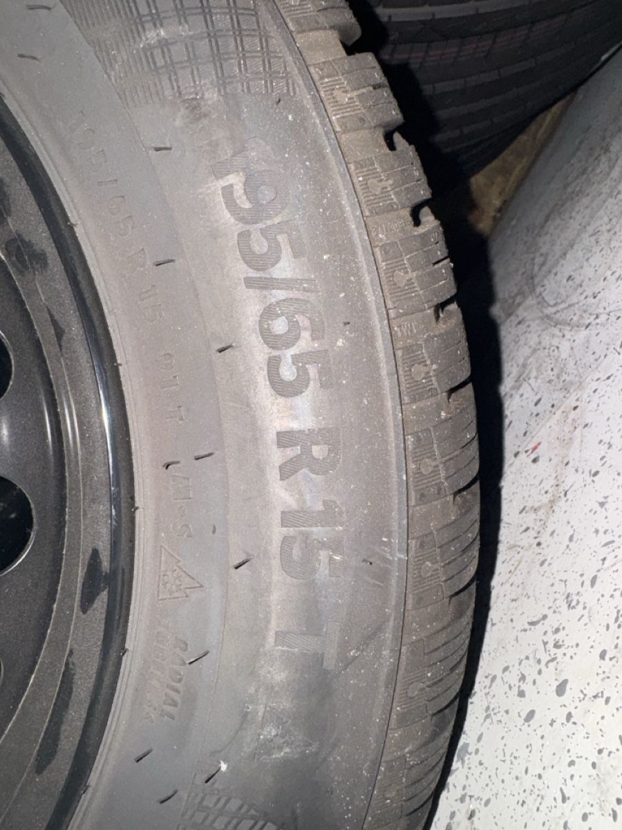 Pneumatici & Ruote complete: Winterräder Renault Megane 4 – Nuovo (secondo la descrizione) da Regensdorf venduto da Autofrank-AG 2