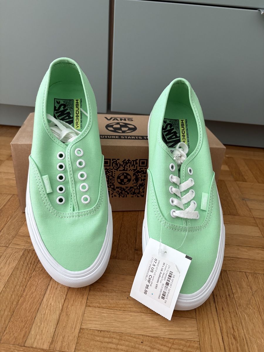 Vans Scarpe da donna: Sommerliche Vans Authentic Grösse 40 in Hellgürn – Nuovo e nell'imballaggio originale da Basel venduto da lolushka