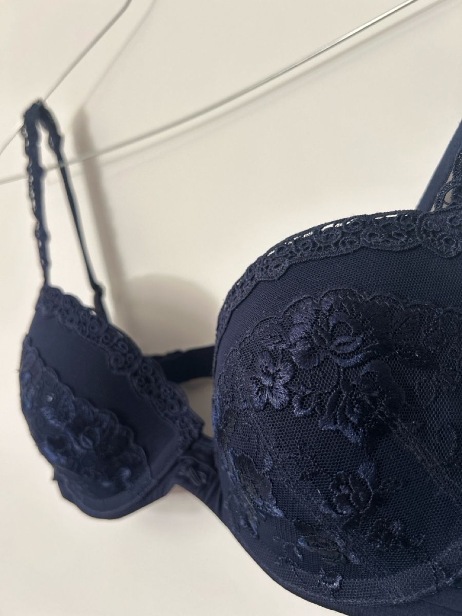 Triumph Sonstige Unterwäsche: Eleganter dunkelblauer BH von Triumph, 75B – Gebraucht aus Winterthur von cocorosie 2