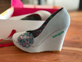 Desigual pumps in Violeta Royal 5047