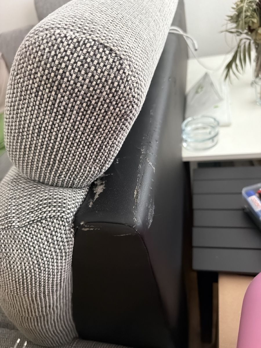 Sofas: GRATIS Sofa mit Schlaffunktion und Tisch  – D'occasion à Spreitenbach par daorsaba 2