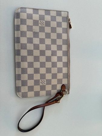 Louis Vuitton Neverfull Pouch Damier Azur - Authenticated