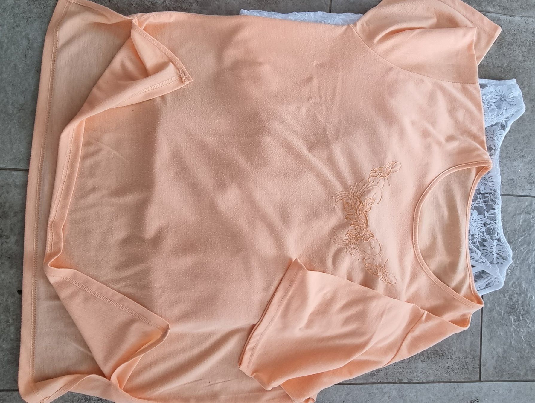 Lots de vêtements: 3x Oberteil gr.46 – D'occasion à Grossdietwil par GNOM313 2