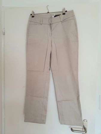 Hose Marke comma elegant und sehr fein gewoben