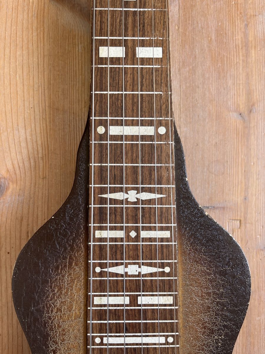 Strumenti musicali: Kalamazoo Lapsteel (pre-war) – Usato da Winterthur venduto da Rhodijn 3
