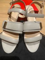 Wie neue Hugo Boss Leder Sandalen 41